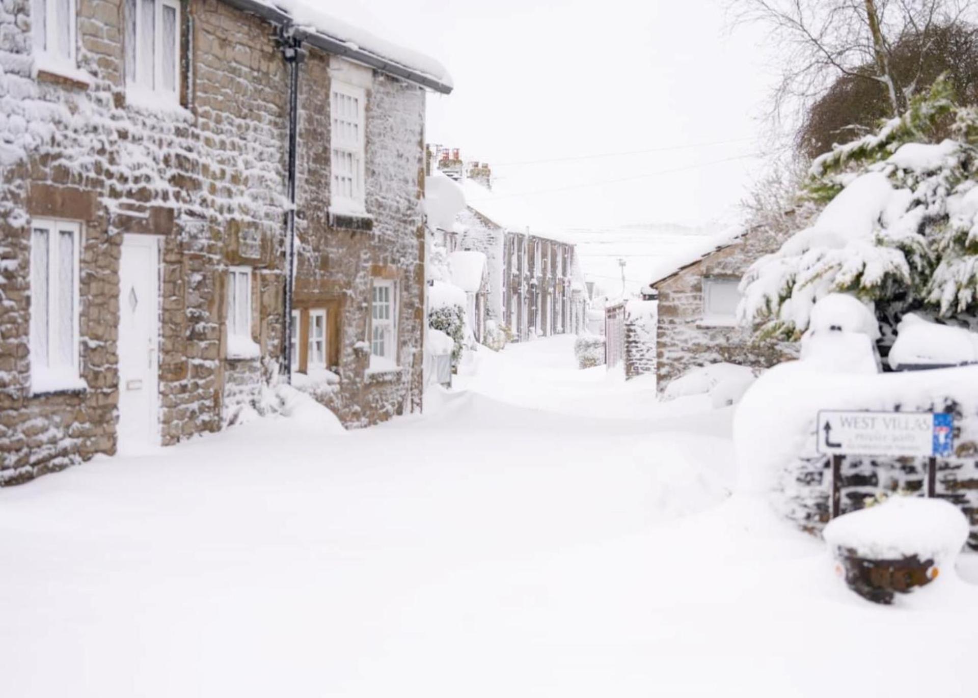 Sweet Pea Cottage Tideswell Bagian luar foto